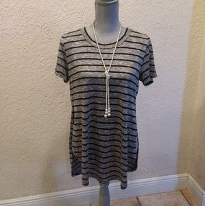 Mossimo Tunic Length Short Sleeve Top